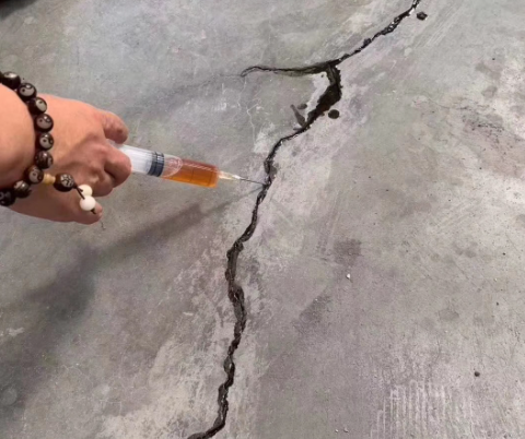 南山混凝土裂缝修补技术详解​